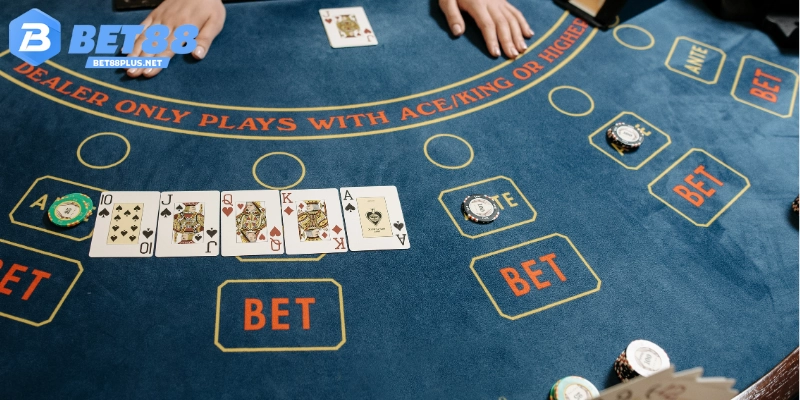 Baccarat Có Lừa Đảo Không? Thông Tin Anh Em Cần Biết! Vậy làm sao nhận diện sòng bạc baccarat lừa đảo?