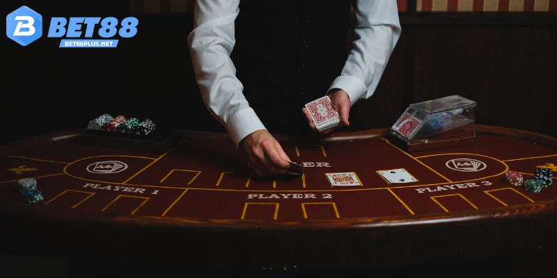 Tìm Hiểu Về Poker Và Cách Chơi Biến Thể Poker Texas Poker có nhiều biến thể và Poker Texas chỉ là một trong số đó