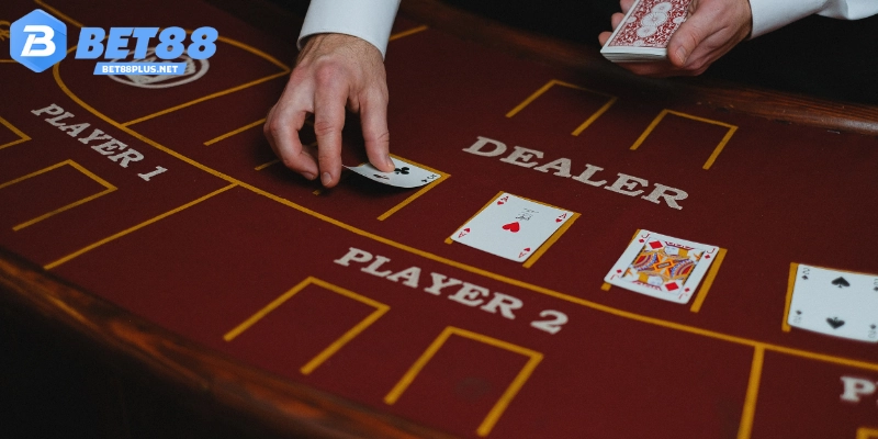 Ý nghĩa của Bluff trong poker là gì